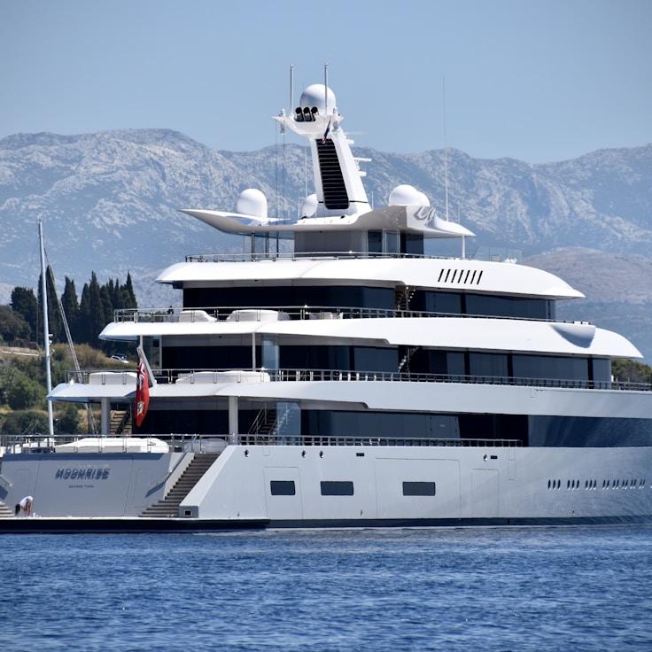 Yacht lifestyle memory